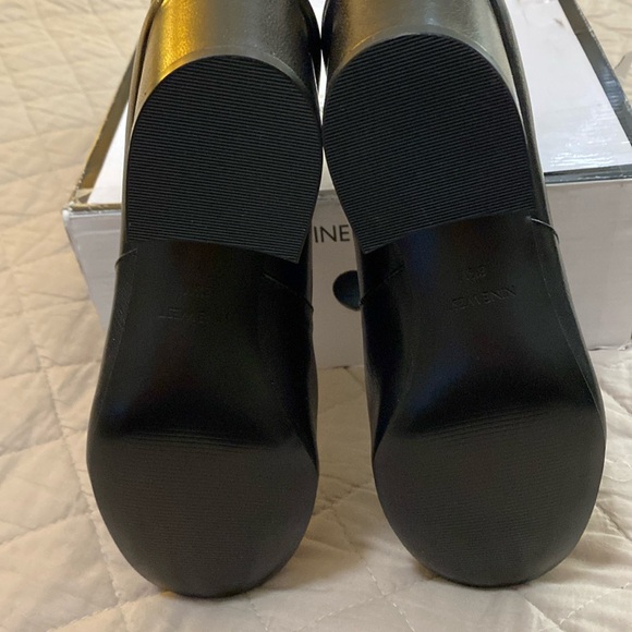 NWT! NINE WEST QUARRYN BOOTS SZ 9. BLACK LEATHER. STRAP DETAIL W/GOLD TONE SNAP. - Picture 6 of 8